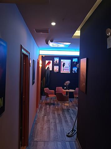我们专业提供各类票务代理服务,让你轻松预定,安心